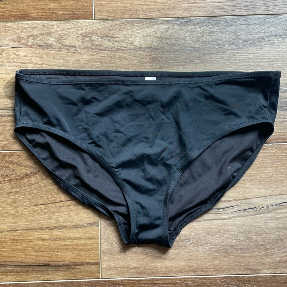 Tropical Escape black swimsuit bikini bottom size 16